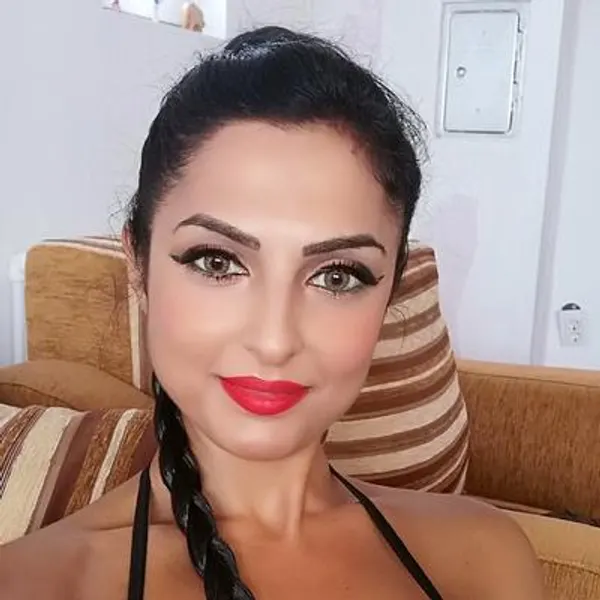 anelissesexybrunette OnlyFans profile photo