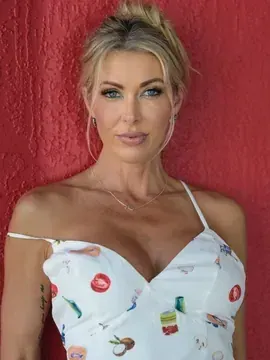 HollyHotwife OnlyFans profile photo