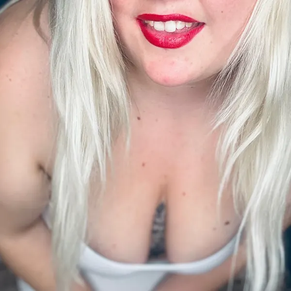 misscurvytattooed OnlyFans profile photo