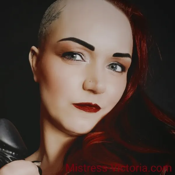 mistress victoria OnlyFans profile photo