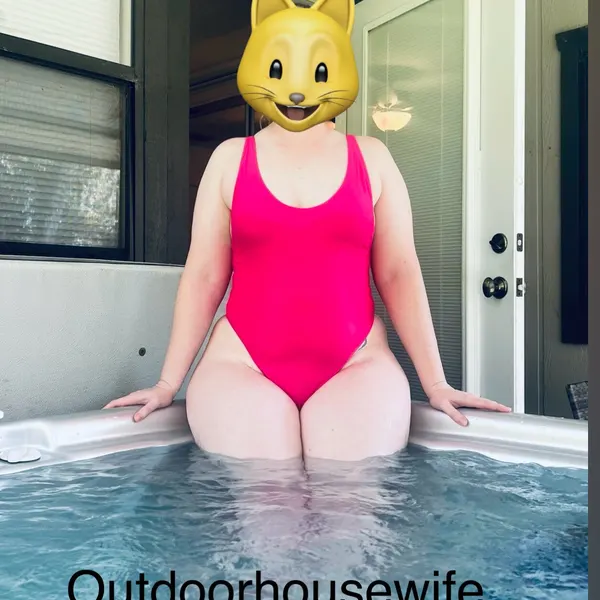 outdoorhousewife OnlyFans profile photo