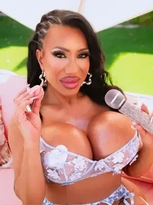 Ava Devine OnlyFans