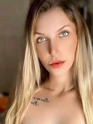 berlinbrookess OnlyFans
