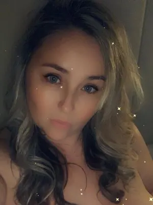 hellie165 OnlyFans