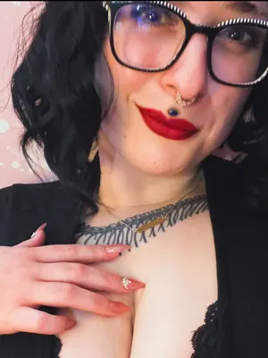 mommyglutton OnlyFans