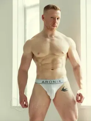 MUSCLE GINGER OnlyFans