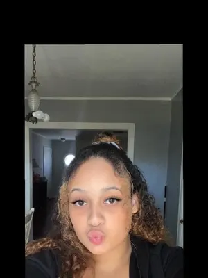 prettyylillyy22 OnlyFans