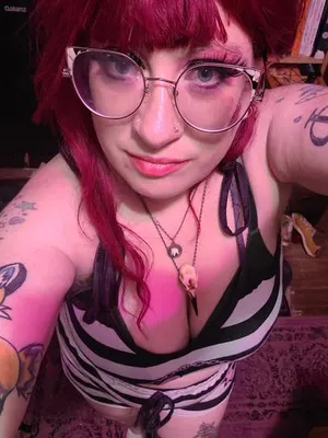 thecurvysiren OnlyFans