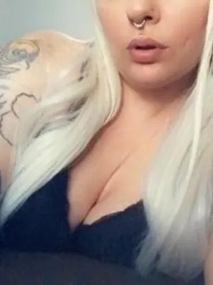 thepiercedrose OnlyFans