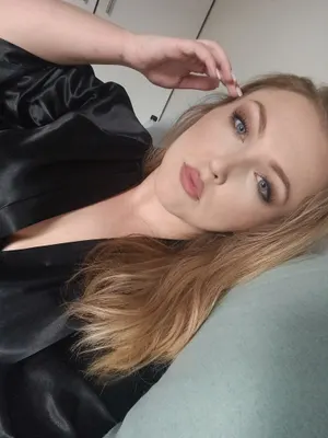 xxxx_blueeyedblondie OnlyFans